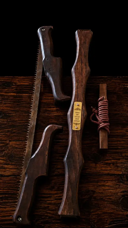 BUSHCRAFT KAMP TESTERESİ 61 CM DERİ ÇANTALI(KİŞİSELLEŞTİRİLEBİLİR)